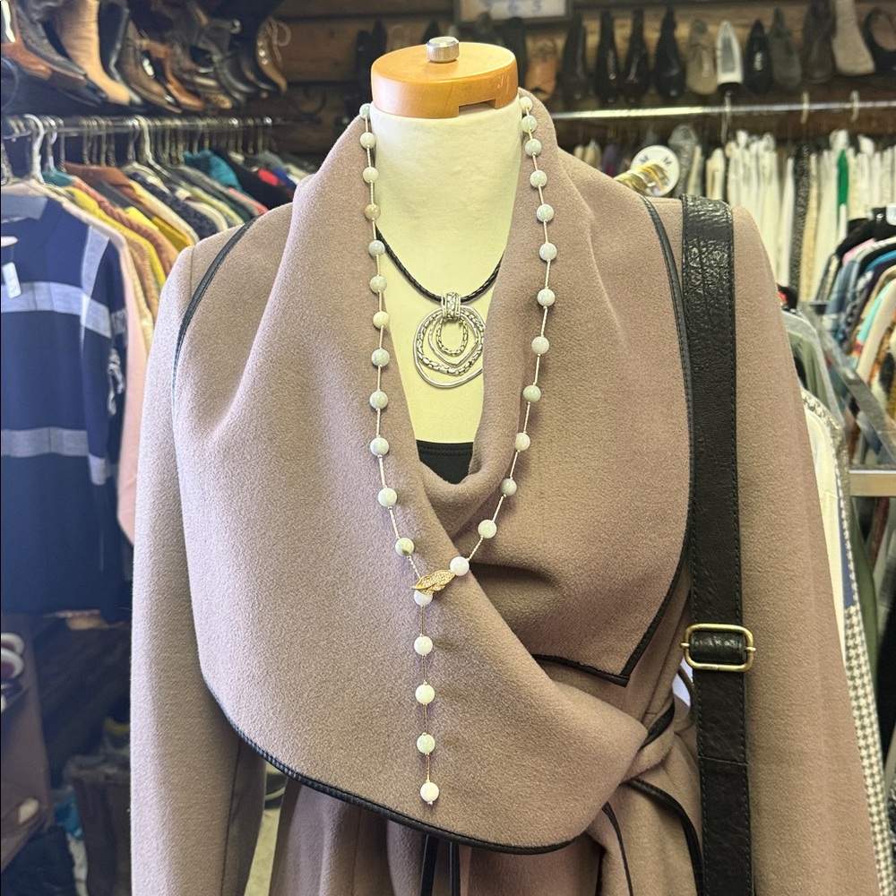 😍Gorgeous Natural Jade SJ Necklace